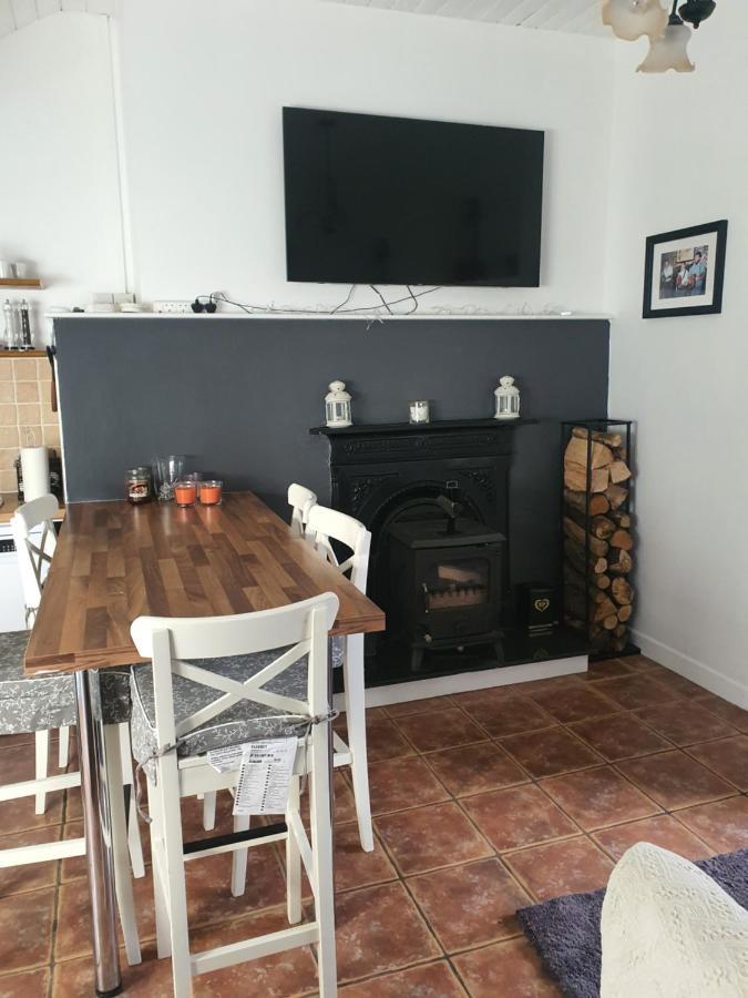 The Speak Easy Cottage Multyfarnham -Two Bedroom Eksteriør billede