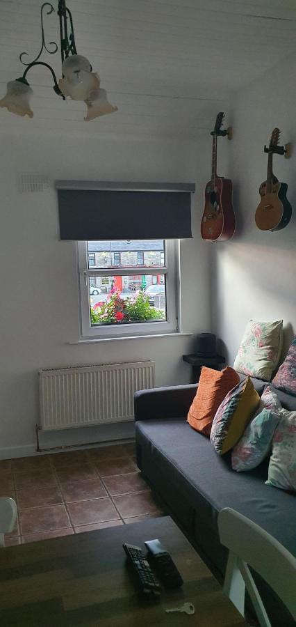 The Speak Easy Cottage Multyfarnham -Two Bedroom Eksteriør billede